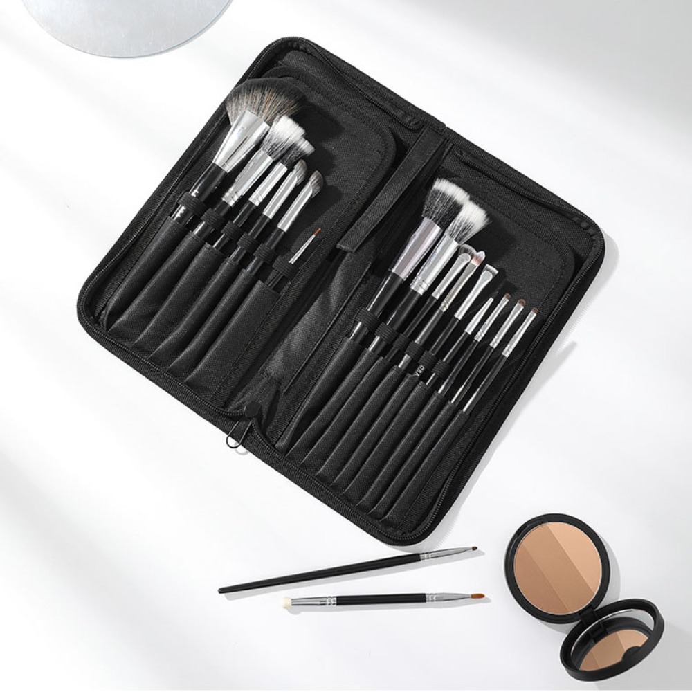 Bolsa para brochas de maquilla - Blush Brush Kabuki reseña y precio